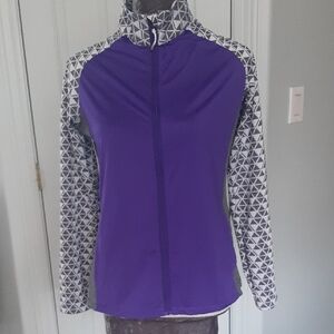 Antigua💜NWOT Purple and White Geometric Zip Up Size M